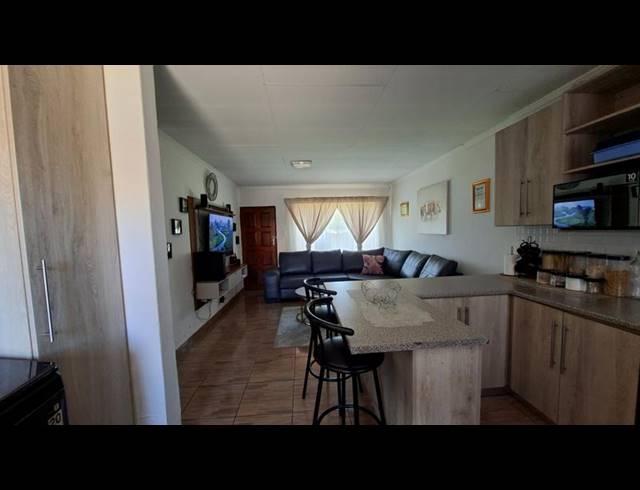 3 BEDROOM HOUSE FOR SALE IN CLAREMONT